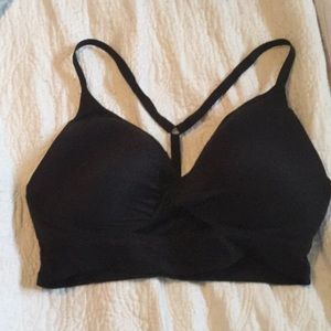 MUST GO!! 🍀 Victoria’s  Secret twist front bra